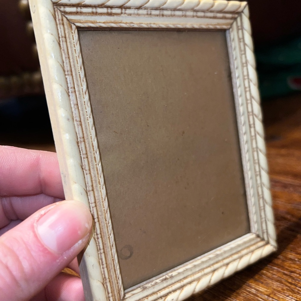 Antique Small Wooden Ornate Cottagecore Picture Frame Cream Tan 3x4 - Picture 2 of 9